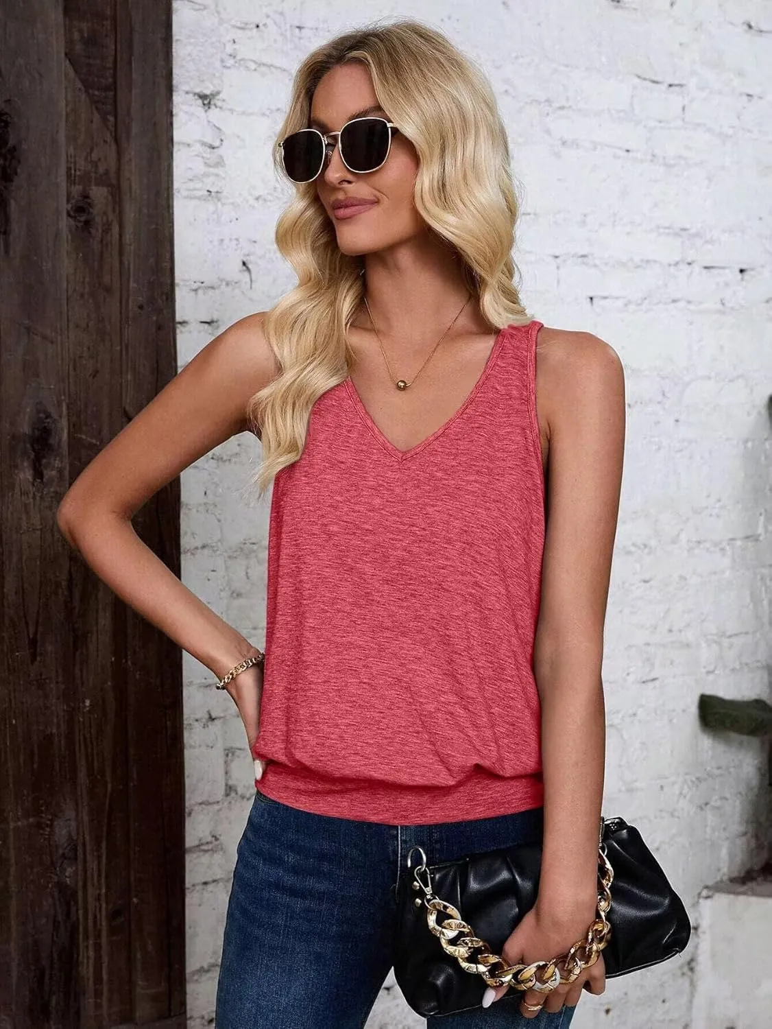 2025 Cute Womens Tank Tops Fashion Summer Clothes Casual Sleeveless V Neck Solid Color Loose Fit Basic Cami