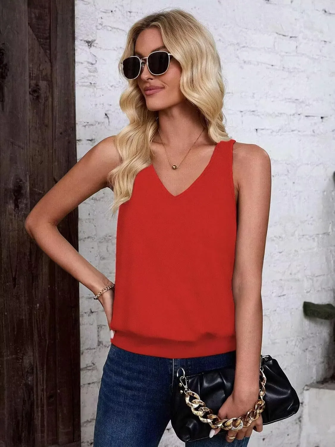 2025 Cute Womens Tank Tops Fashion Summer Clothes Casual Sleeveless V Neck Solid Color Loose Fit Basic Cami
