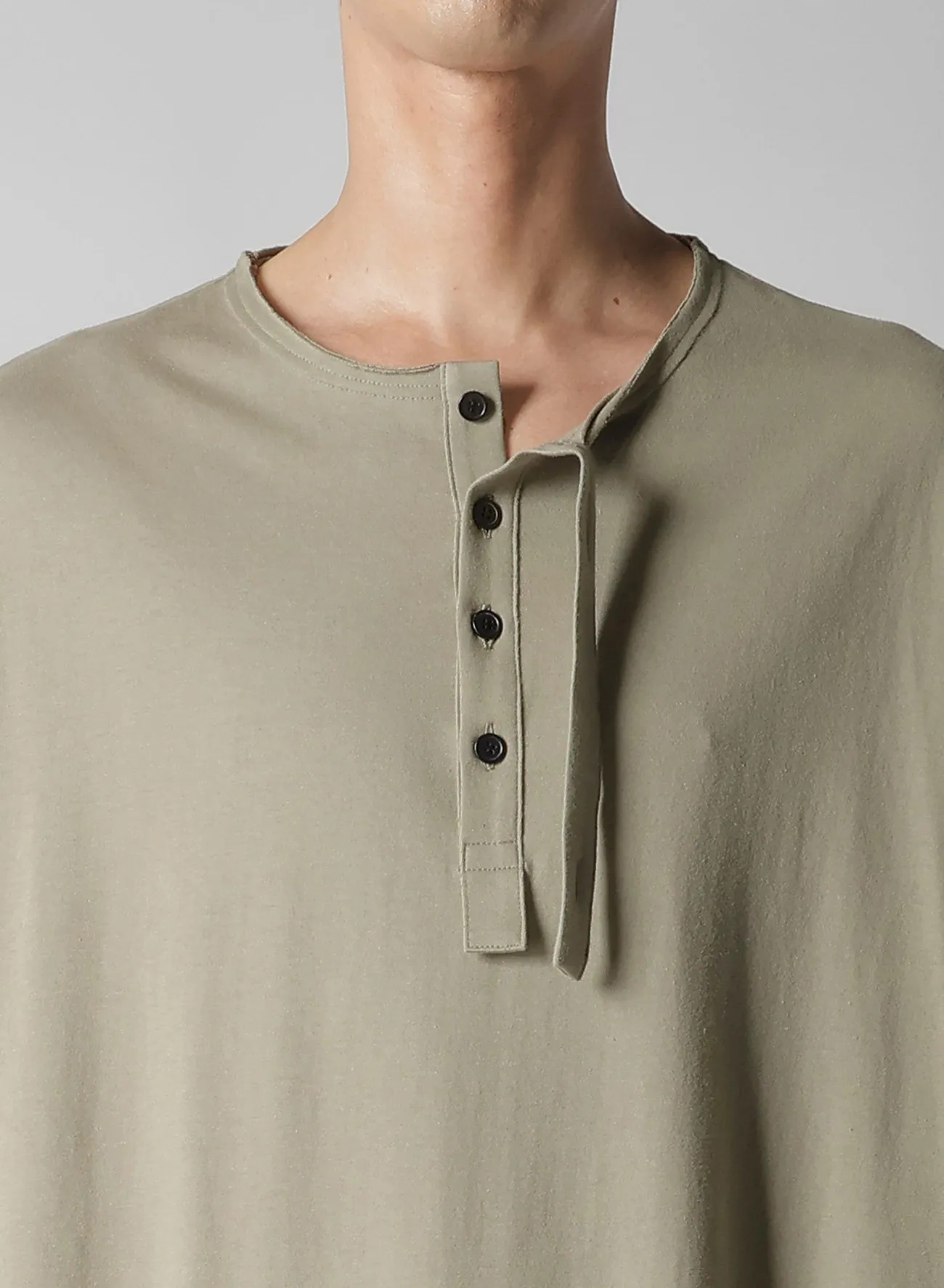 COMBED JERSEY HENRY NECK SHORT SLEEVE T